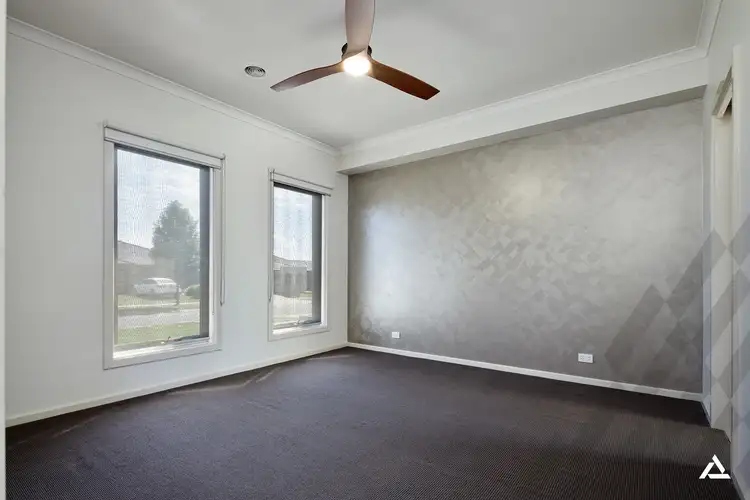 Fifth view of Homely house listing, 28 Villeneuve Drive, Trafalgar VIC 3824