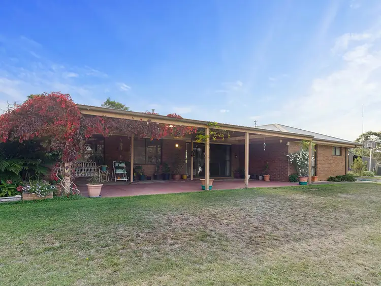 21 Deborah Court, Haddon VIC 3351