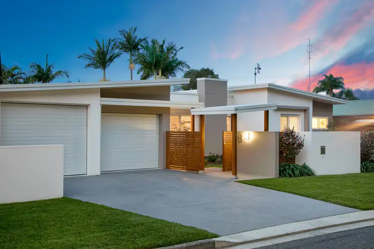 8 Parkside Avenue, Bateau Bay NSW 2261