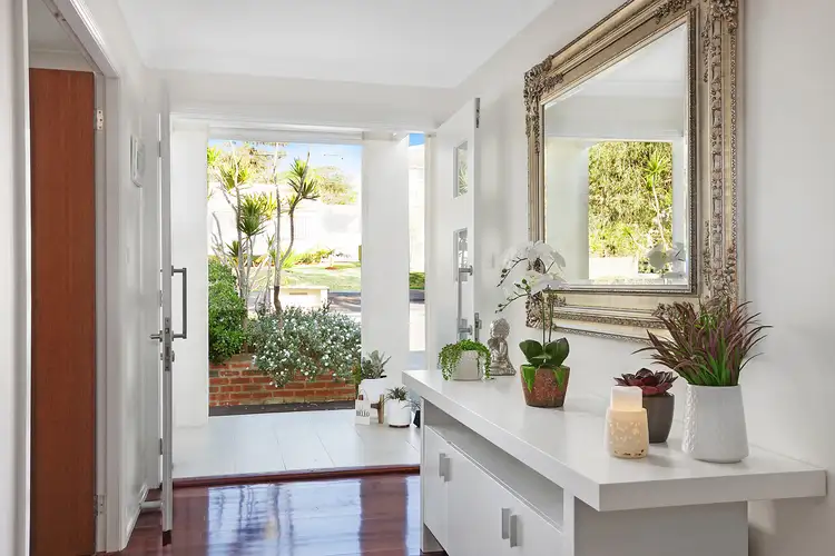 22 Wandella Avenue, Bateau Bay NSW 2261