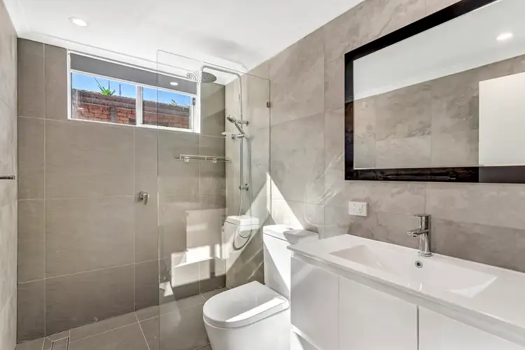 Third view of Homely apartment listing, 3/26 Beach Street, Coogee NSW 2034