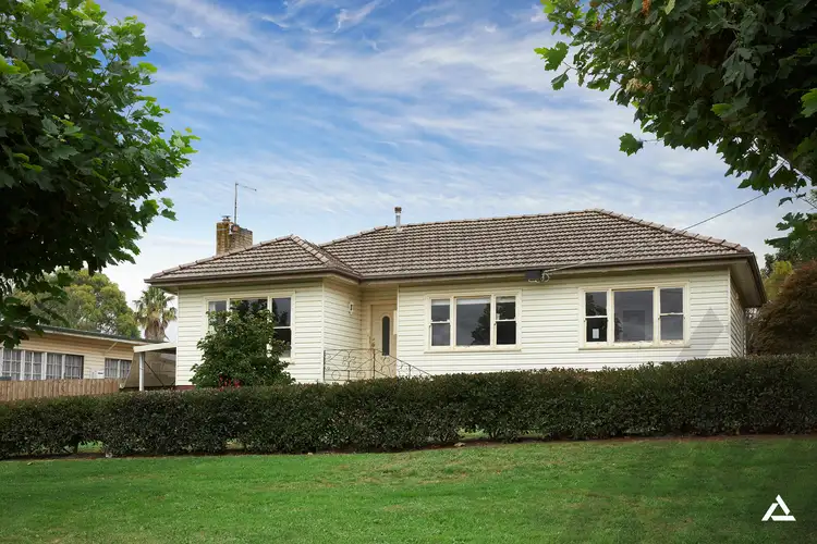Second view of Homely house listing, 4 Lardner Road, Drouin VIC 3818
