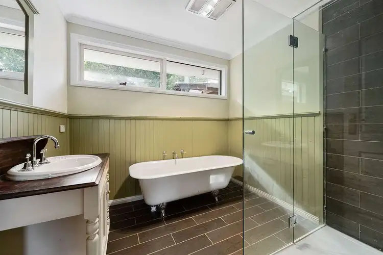 Sixth view of Homely house listing, 27 Gretana Crescent, Frankston VIC 3199