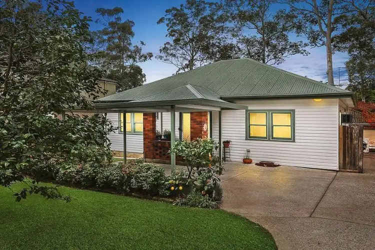 4 Bryan Avenue, Normanhurst NSW 2076