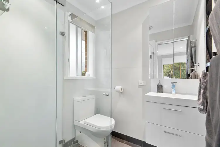 Sixth view of Homely house listing, 27 Hutchins Park Close, Mornington VIC 3931