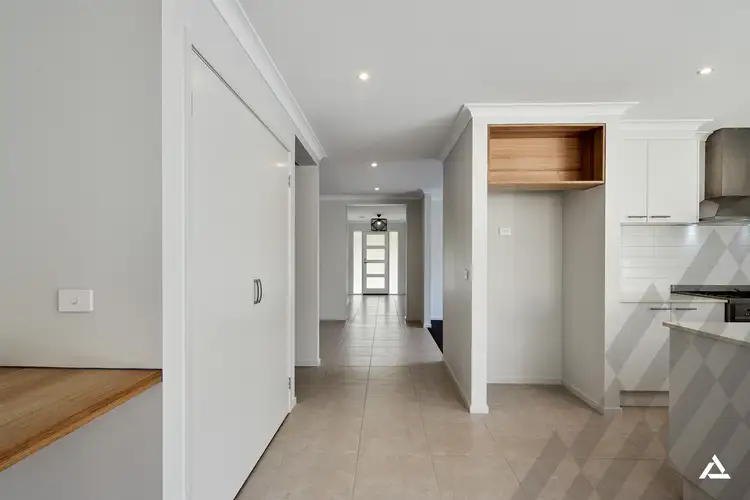 Sixth view of Homely house listing, 34 Willandra Circuit, Warragul VIC 3820