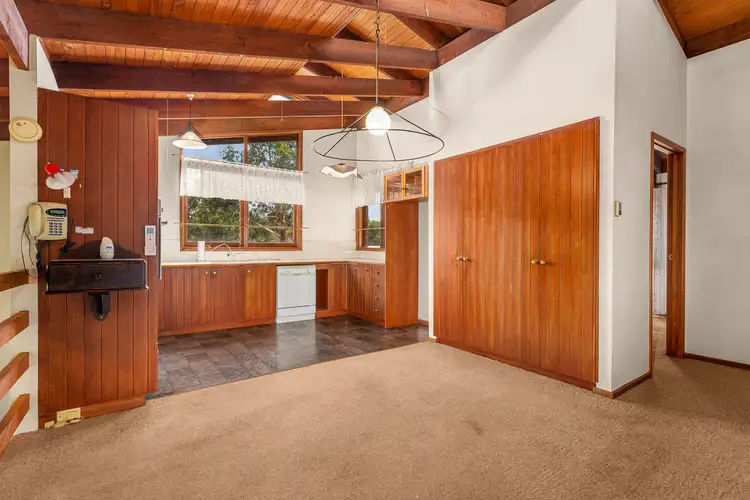 Third view of Homely house listing, 6 Windridge Way, Kyneton VIC 3444