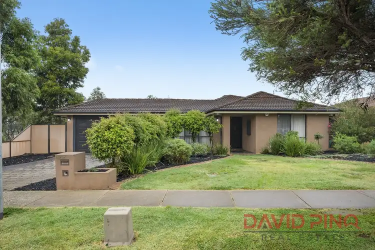 23 Black Dog Drive, Brookfield VIC 3338