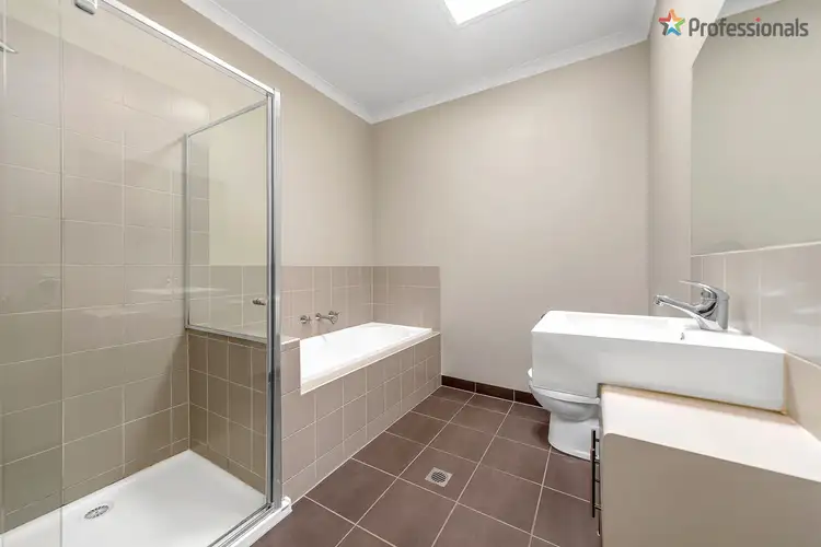 Fifth view of Homely unit listing, 9/30-40 College Street, Caroline Springs VIC 3023