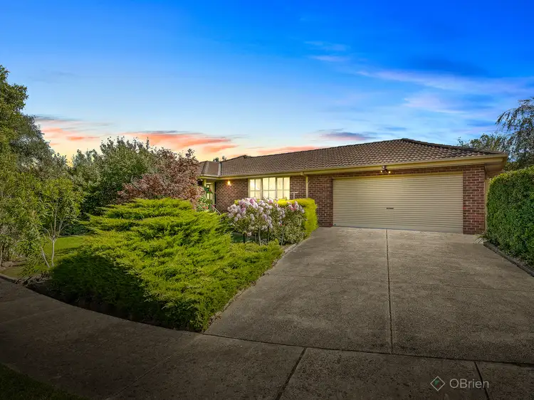 8 Facey Court, Narre Warren VIC 3805