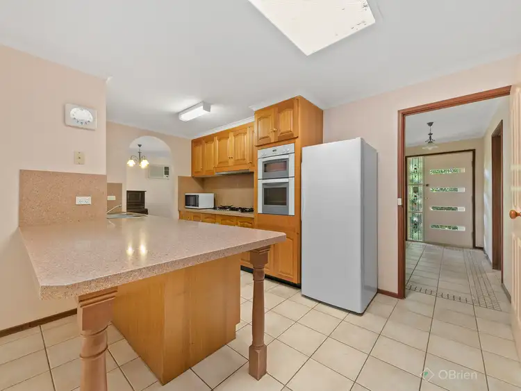 Third view of Homely house listing, 8 Facey Court, Narre Warren VIC 3805
