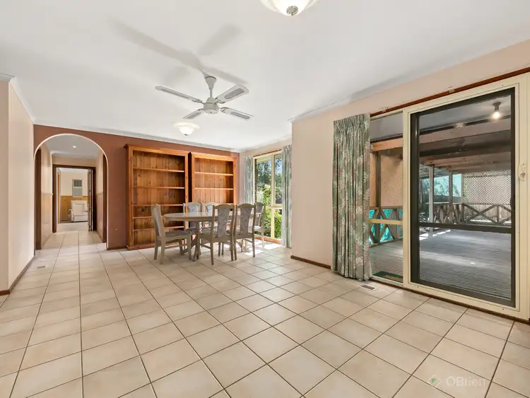 Fourth view of Homely house listing, 8 Facey Court, Narre Warren VIC 3805