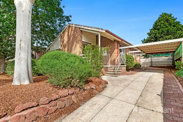 30 Benelong Crescent, Seaford VIC 3198