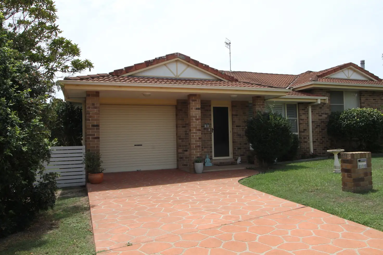 Main view of Homely villa listing, 2/2 Wills Court, Forster NSW 2428