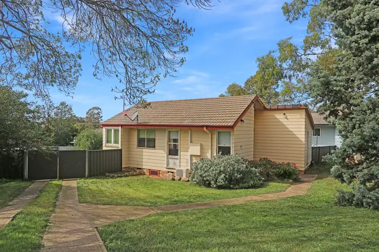 25 Bolong Place, Goulburn NSW 2580