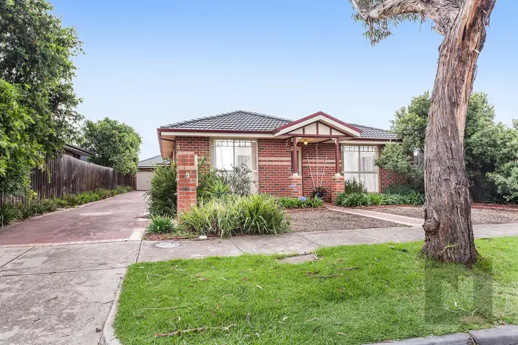 1/5 Amaranth Avenue, Altona North VIC 3025