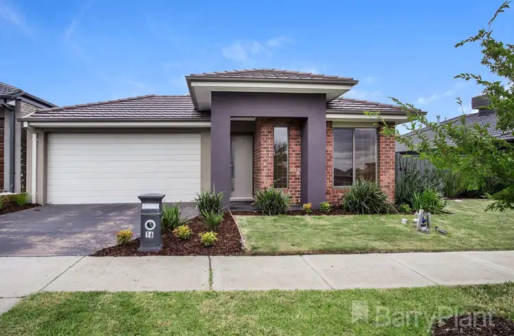 16 Pristine Drive, Greenvale VIC 3059
