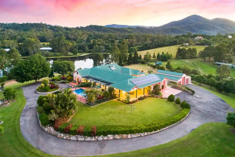 9 Country Lane, Mount Samson QLD 4520