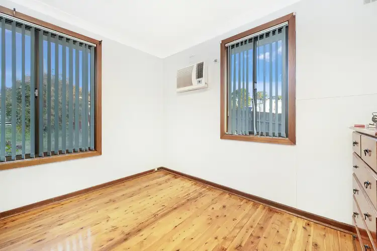 Fourth view of Homely house listing, 3 Jannarn Grove, Seven Hills NSW 2147