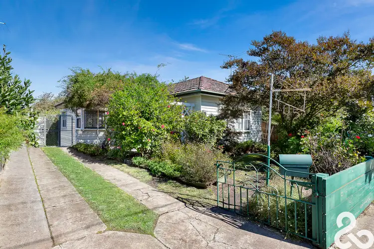 105 Woolton Avenue, Thornbury VIC 3071