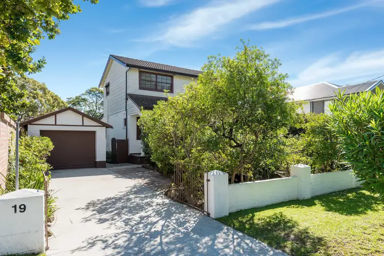 19 Auburn Street, Sutherland NSW 2232