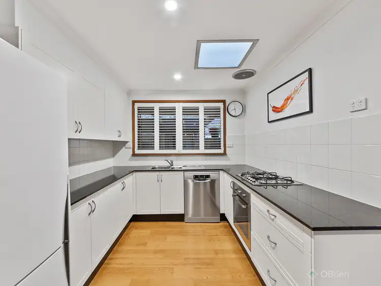 Sixth view of Homely house listing, 2 Glenbourne Road, Cranbourne VIC 3977