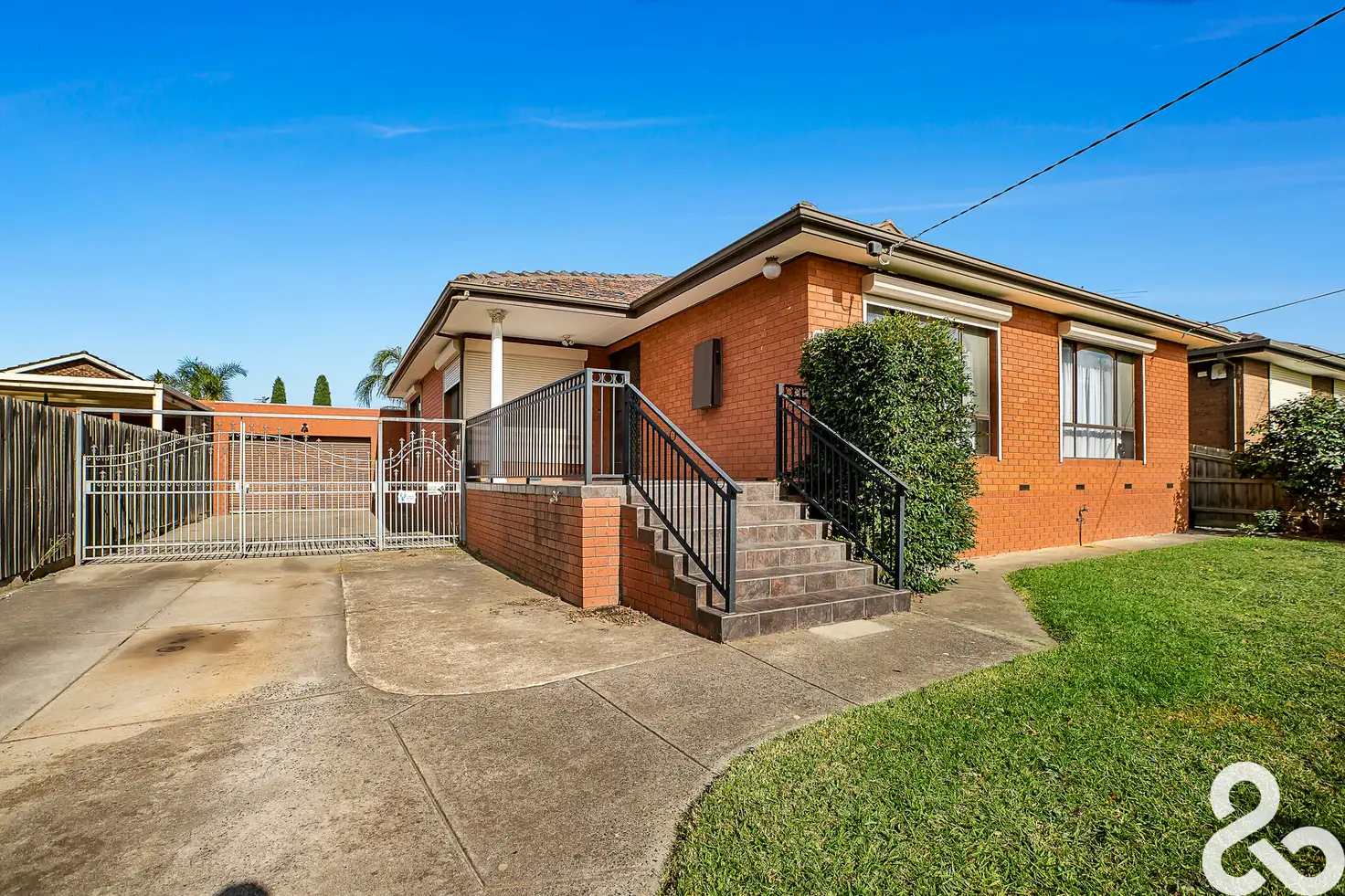 Main view of Homely house listing, 5 Sherwood Drive, Thomastown VIC 3074