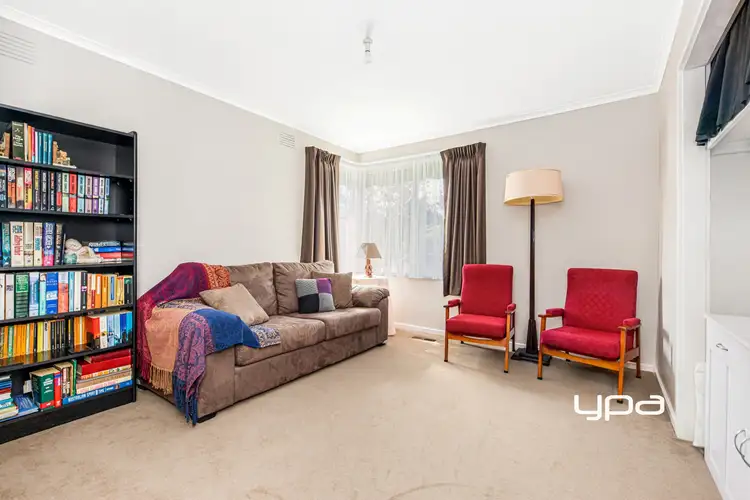 Second view of Homely house listing, 4 Ovens Court, Sunbury VIC 3429