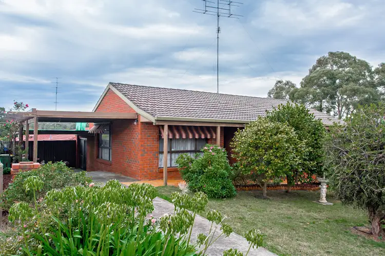 Main view of Homely townhouse listing, 3/4 Finley Court, Mount Clear VIC 3350