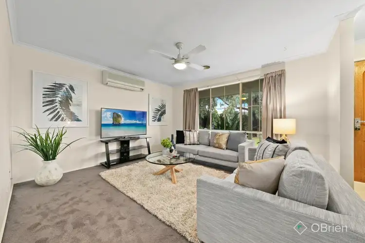 Third view of Homely house listing, 40 Thomas Place, Pakenham VIC 3810