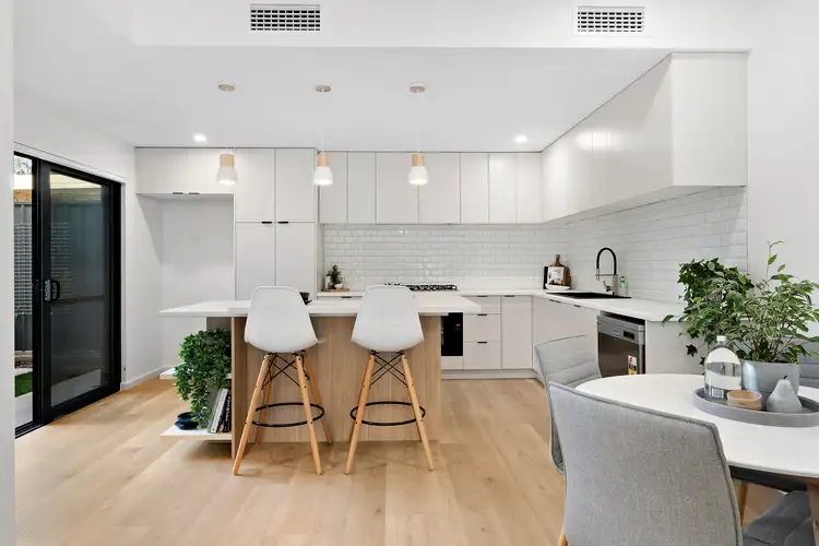 3/4 Montgomery Road, Kilburn SA 5084