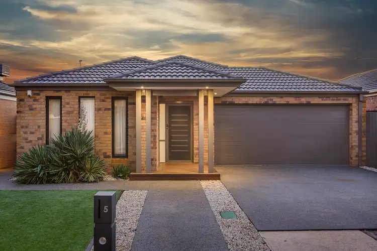 5 Synergy Court, Taylors Hill VIC 3037