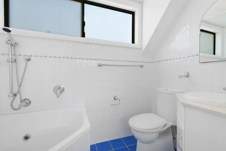 Sixth view of Homely apartment listing, 8/22 Pacific Parade, Dee Why NSW 2099