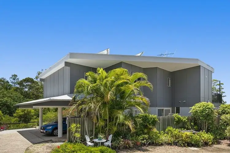 6 Tamarix Street, Chapel Hill QLD 4069
