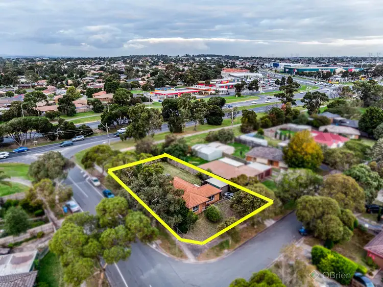 2 Phillip Court, Cranbourne North VIC 3977