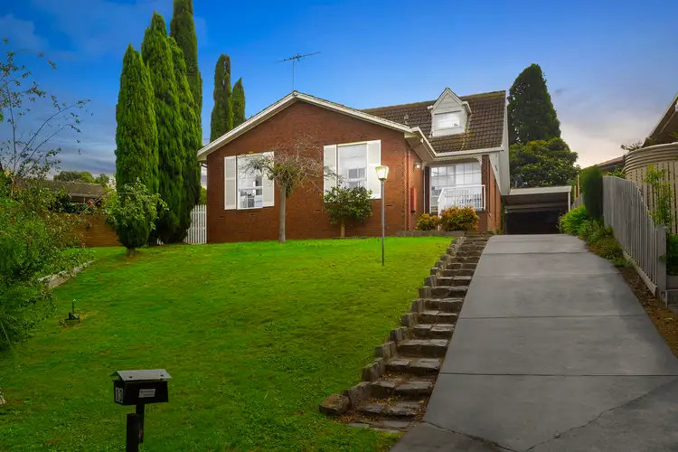 13 Huntly Close, Highton VIC 3216