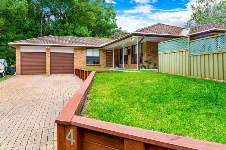 4 Kirkness Avenue, North Gosford NSW 2250