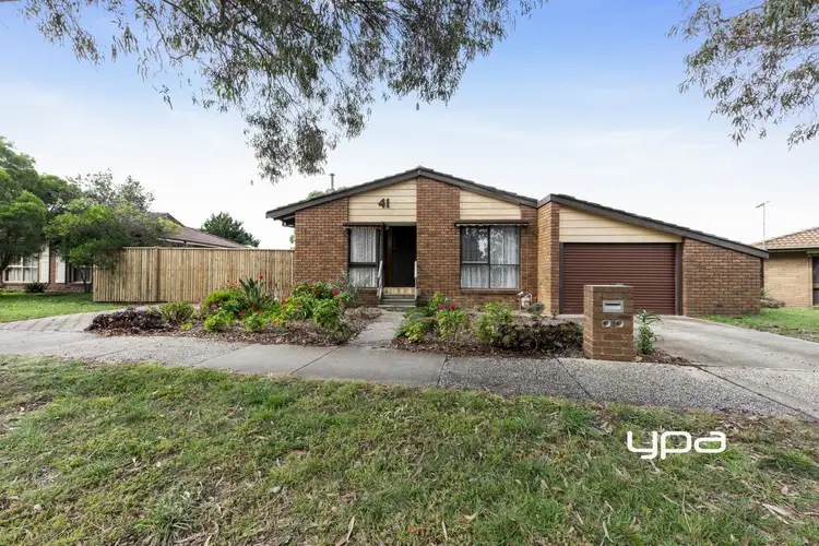 41 Carnoustie Drive, Sunbury VIC 3429