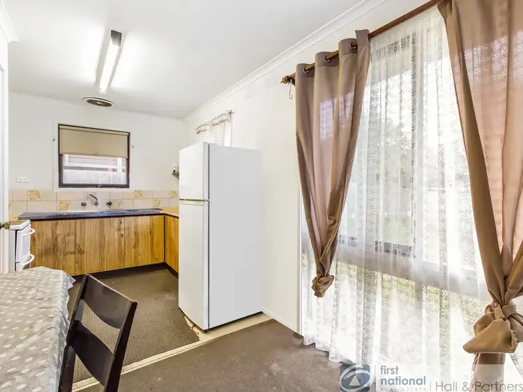 Fourth view of Homely house listing, 18 Peckover Court, Endeavour Hills VIC 3802