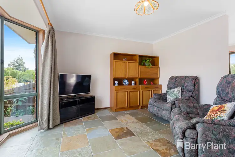 Sixth view of Homely unit listing, 2/13 Munro Avenue, Mount Waverley VIC 3149