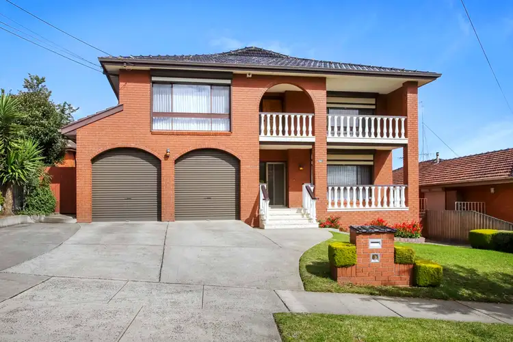 275 Carrick Drive, Gladstone Park VIC 3043