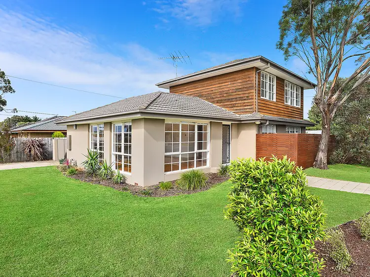 24 Perrett Street, Grovedale VIC 3216