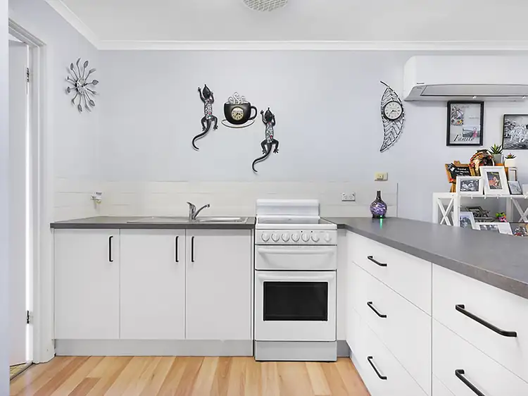 Fourth view of Homely unit listing, 5/618 Hague Street, Lavington NSW 2641