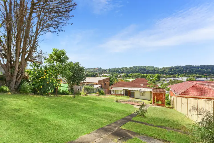 Sixth view of Homely house listing, 50 Figtree Crescent, Figtree NSW 2525