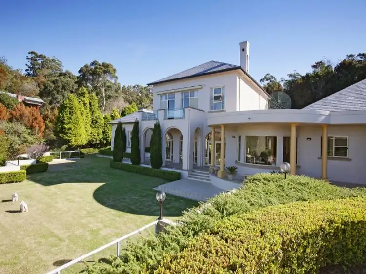 17 Neerim Road, Castle Cove NSW 2069