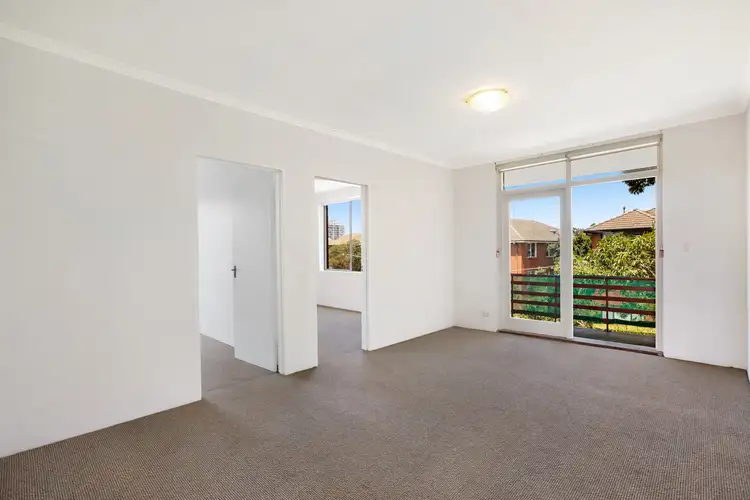 3/9 Templeman Crescent