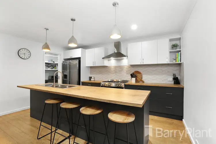 Second view of Homely house listing, 3 Titian Court, Grovedale VIC 3216