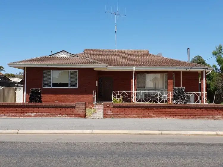 71 Carew Street, Katanning WA 6317