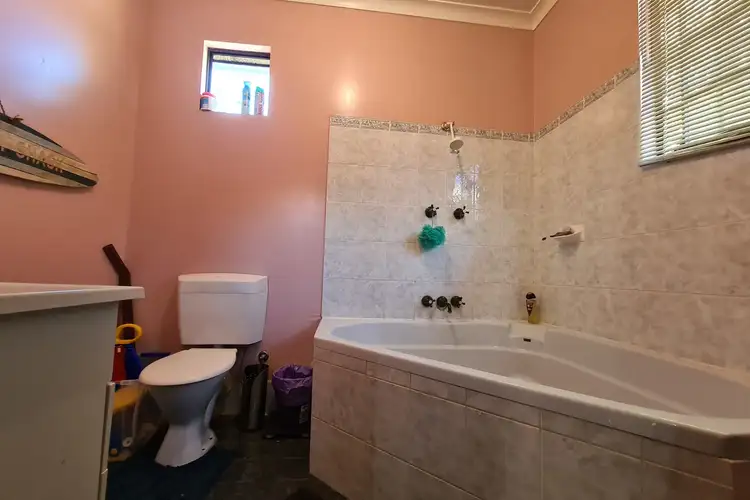 Fifth view of Homely house listing, 18 Braeside Road, Katanning WA 6317