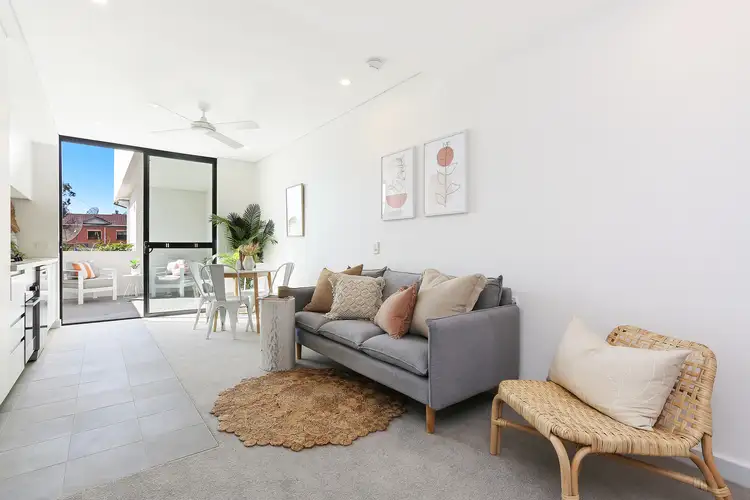 2/27 Gordon Street, Petersham NSW 2049